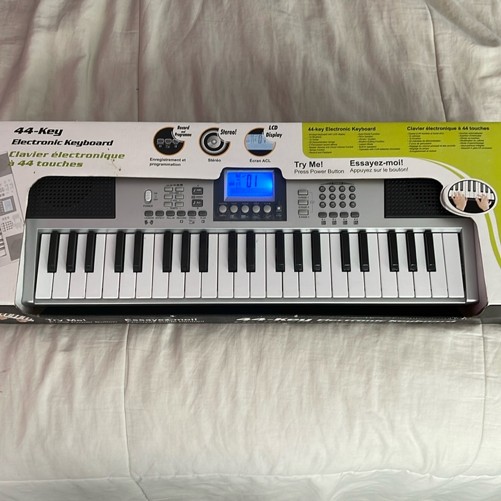 BN 44 Key Electronic Keyboard.